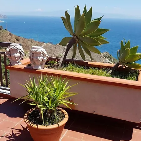 Ferienwohnung Elisa'S House Taormina Exterior foto